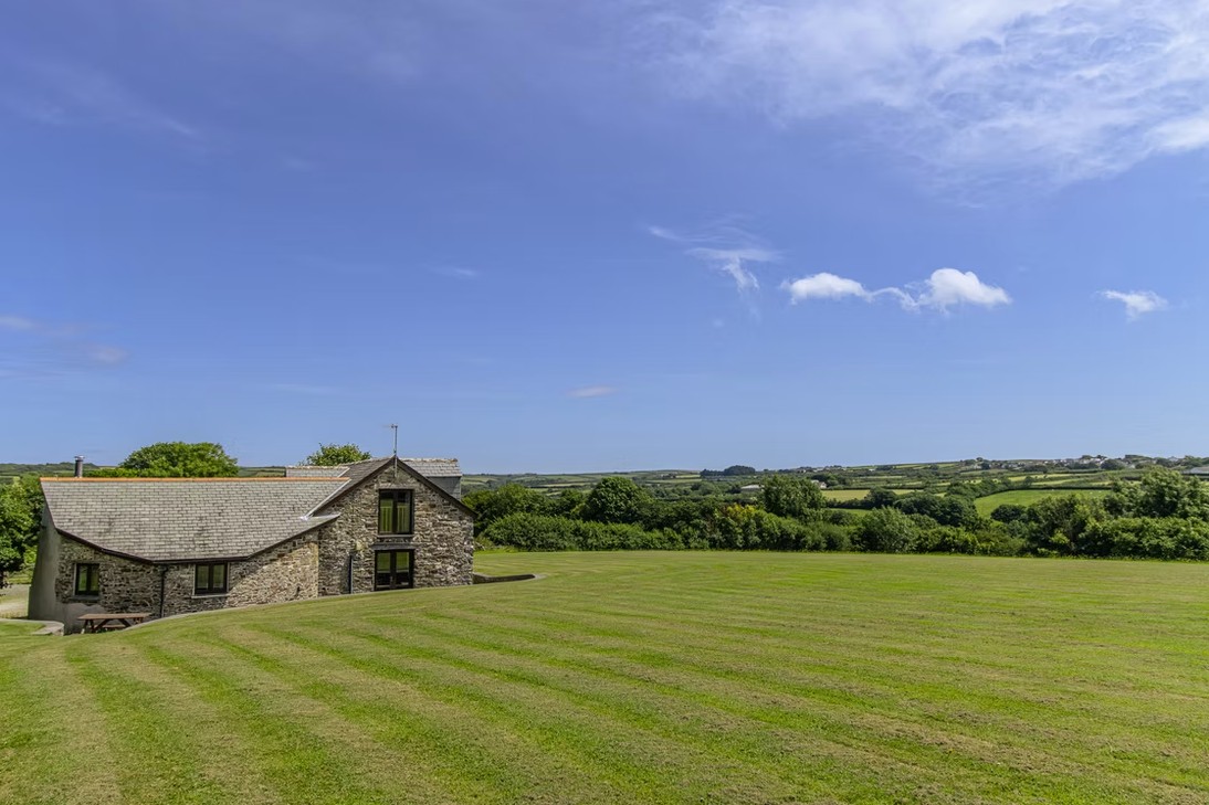 Pattard Cottages