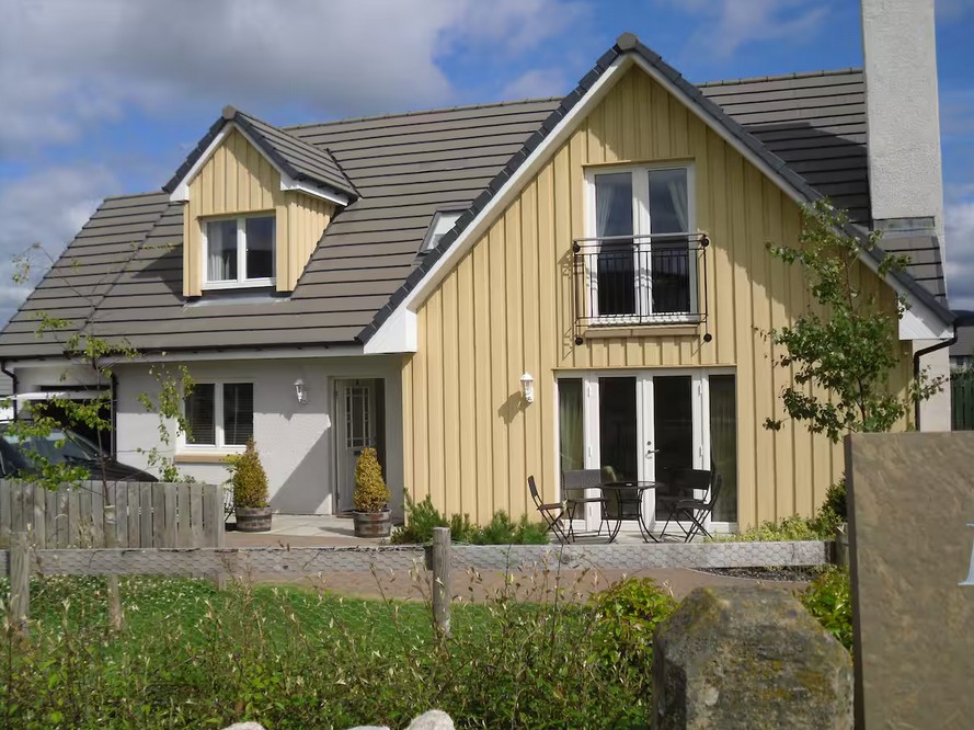 Lochan Mor Lodge