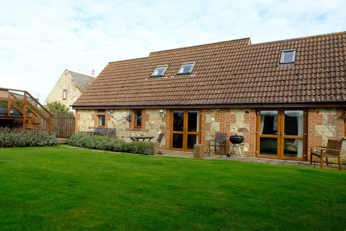 Atherfield Green Farm Cottages