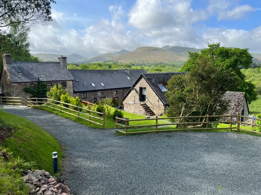 Hilltops Brecon Holiday Cottages